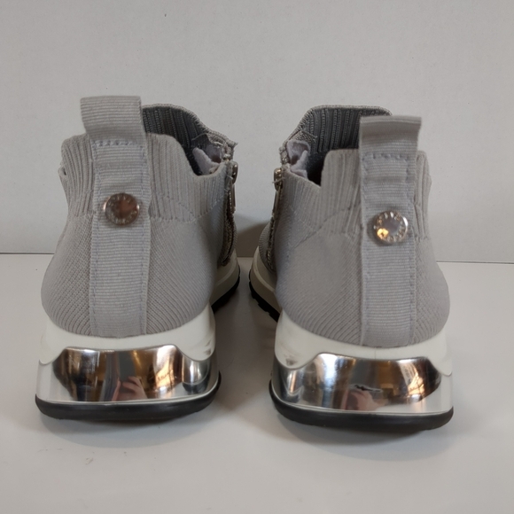 Steve Madden Omah gray knit slip on side zip shoes, size 6.5 - Picture 5 of 13